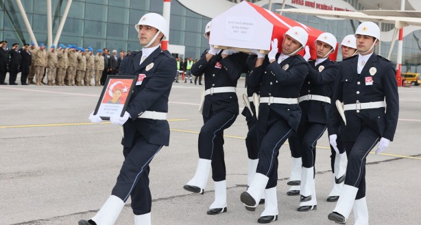 Sehit Polis Seyda Yilmaz 895476