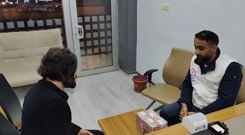 Dairesini Sattı, Gazze'ye Bağışladı 2