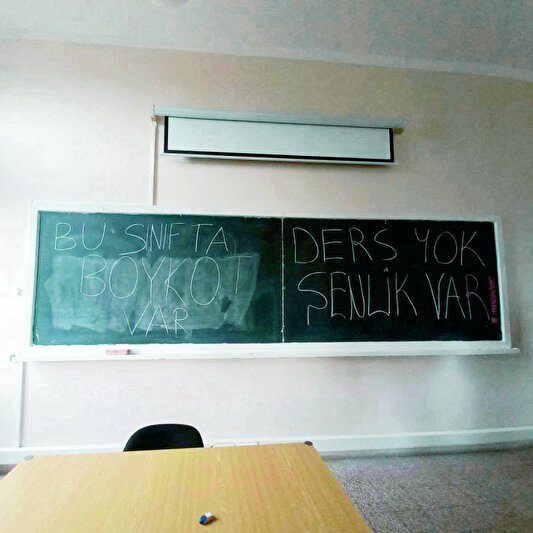 Ders Boykot
