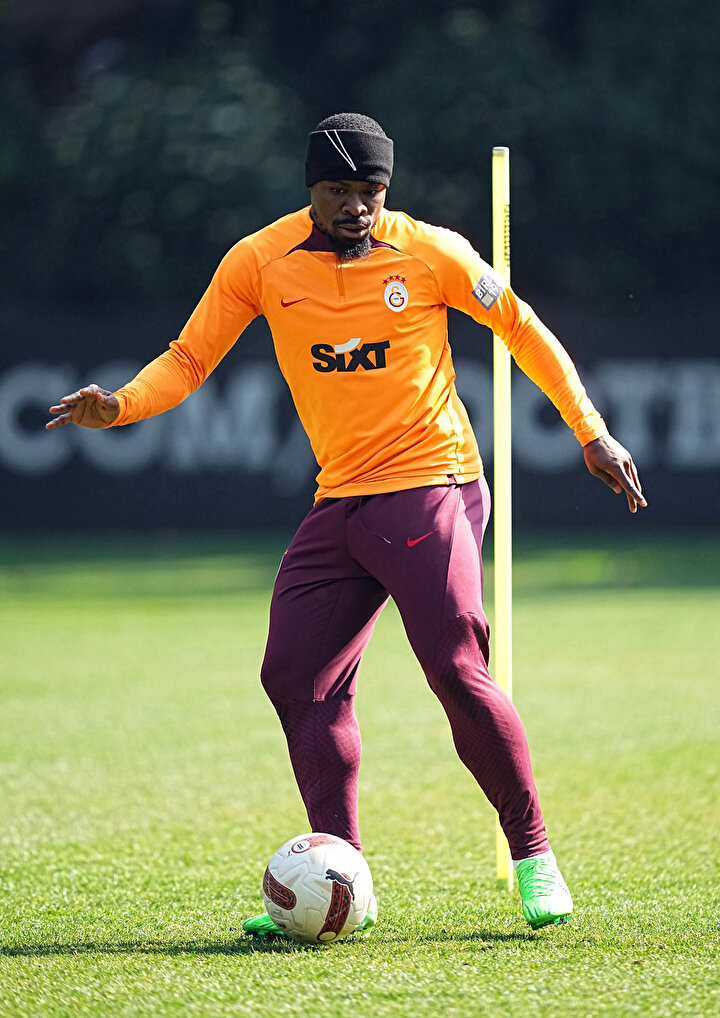 Eb146374 Ee7N0Niagj4Iwf6P6Fy0E