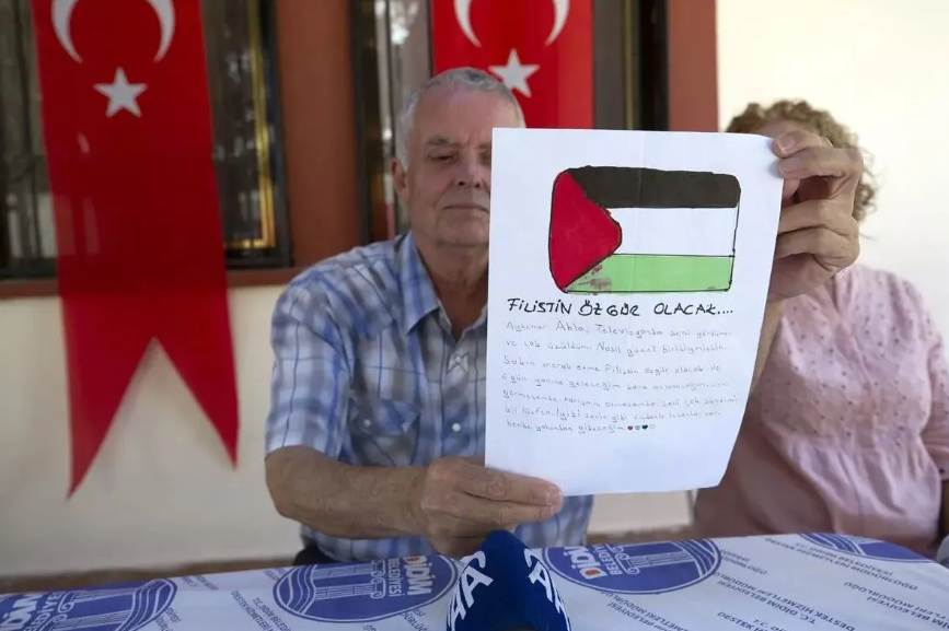 Ayşenur'un Yazdığı Mektup