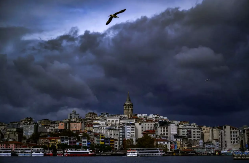 Bulutlu bir istanbul günü