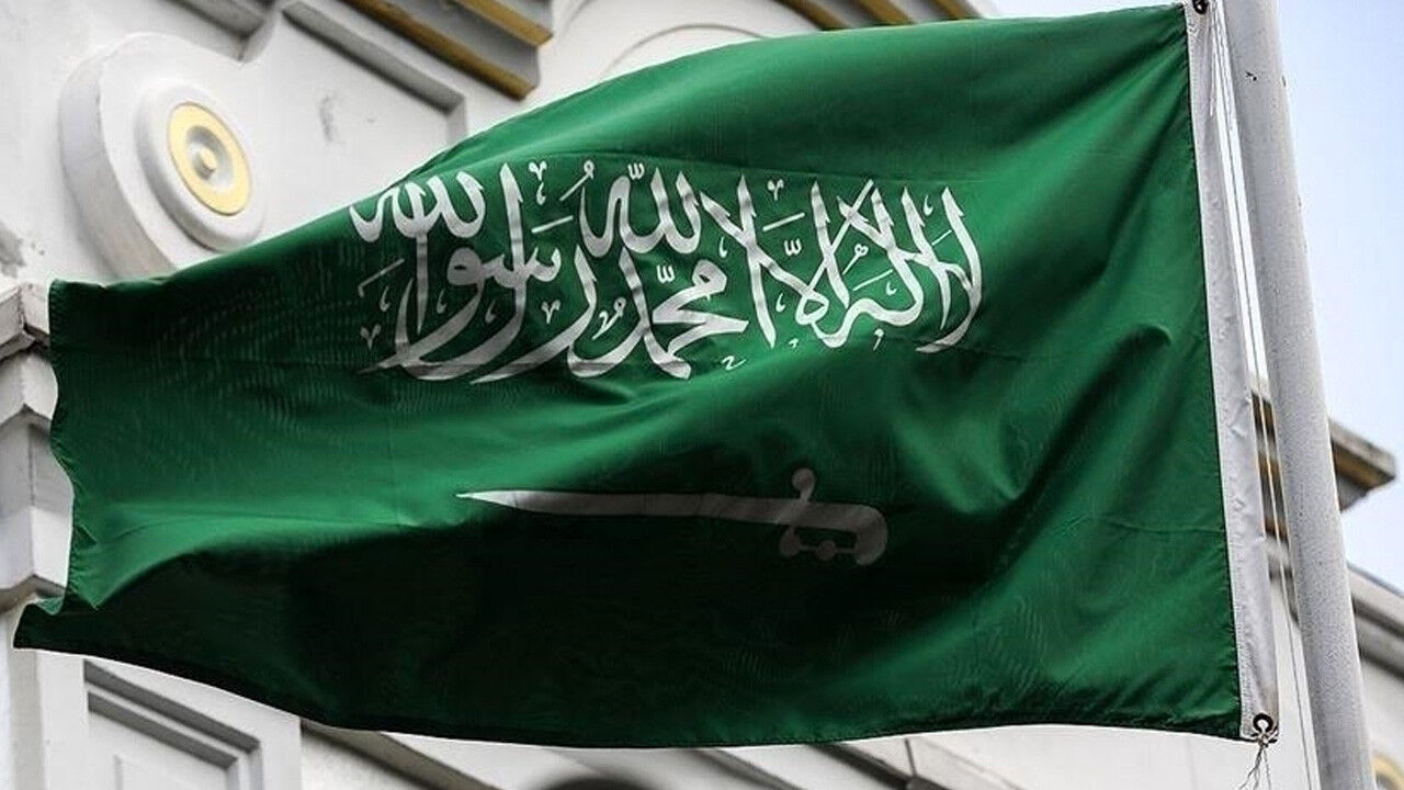 Riyad'daki okullarda yüz yüze eğitime bir hafta ara verildi