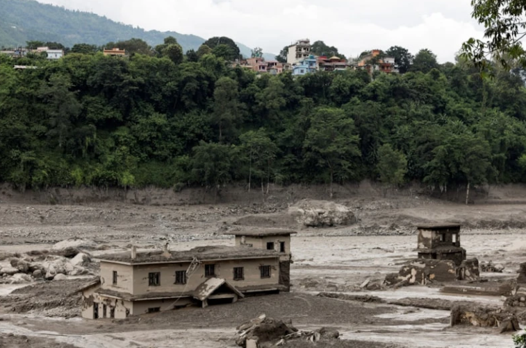 Dünya'nın Konuştuğu Nepal'deki Sel Felaketi (8)