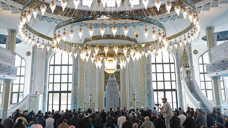 Fransa'da Eyüp Sultan Camisi, Avrupa Miras Günleri kapsamında kapılarını ziyaretçilere açtı